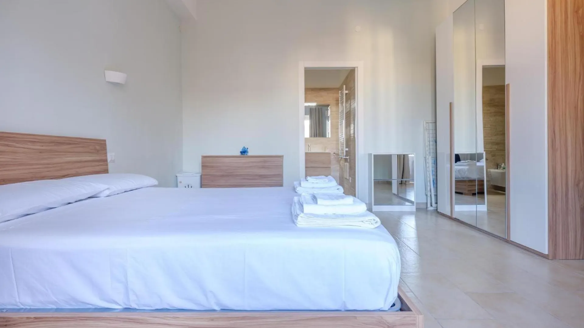 Villa Reale Flats Lecce 0*,  Italia